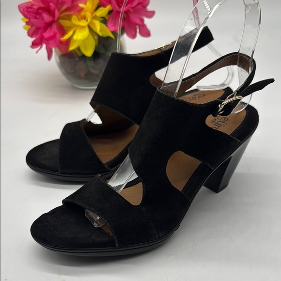 Sofft Shoes - Black Suede Block Heel Sandals Size 6.5 BSN8239C